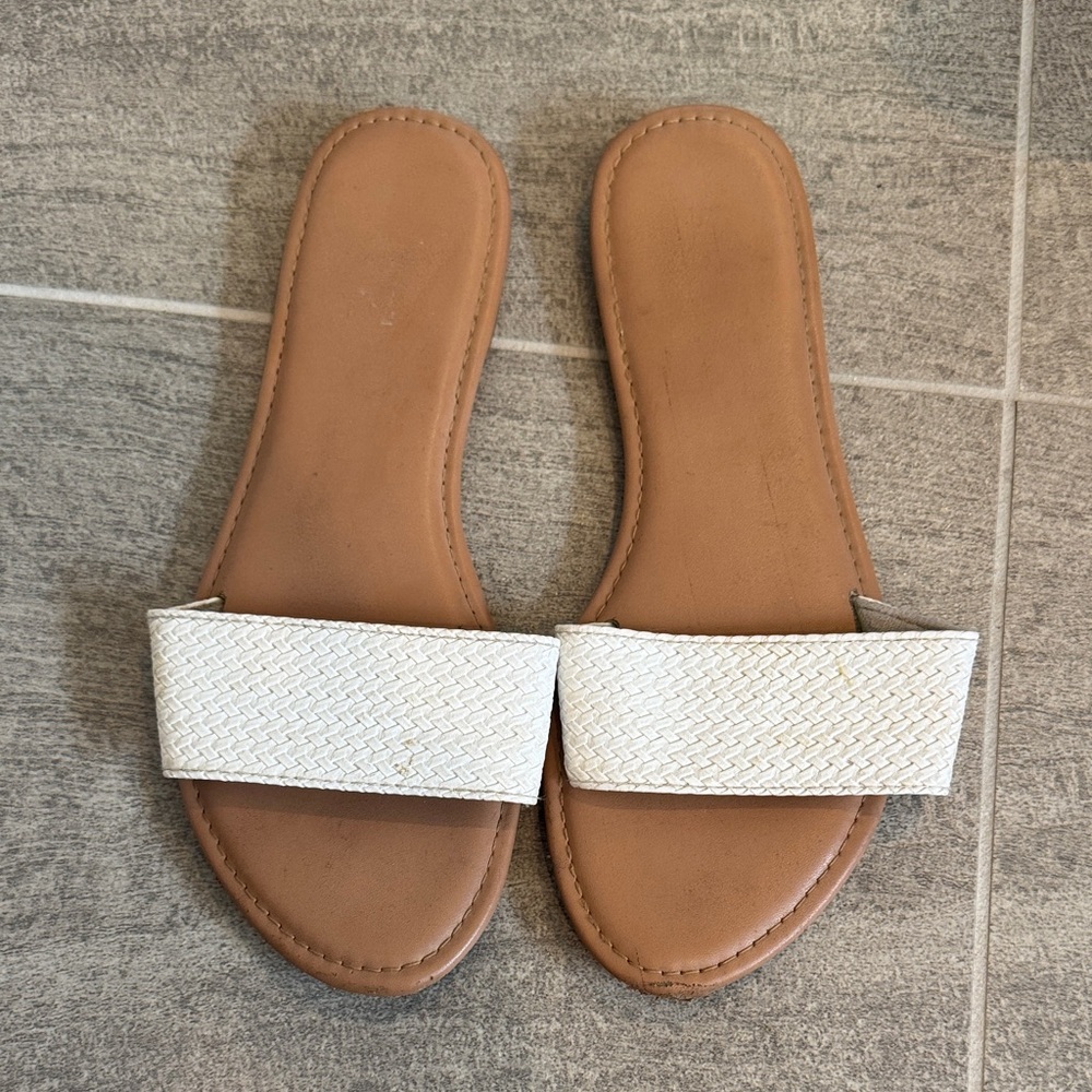 Women’s Slide Sandals in White and Tan
